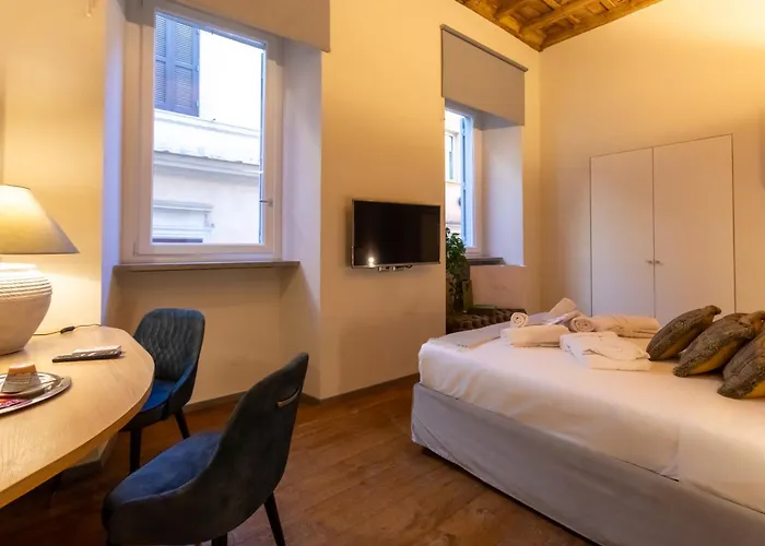 Fontana Di Trevi Luxury Apartment *